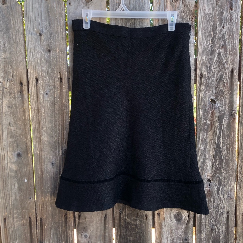 Gap • black tweed pencil skirt